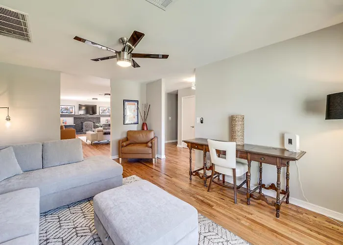 Pet-friendly W/ Yard: 8 Mi To Downtown Tulsa! Tulsa
